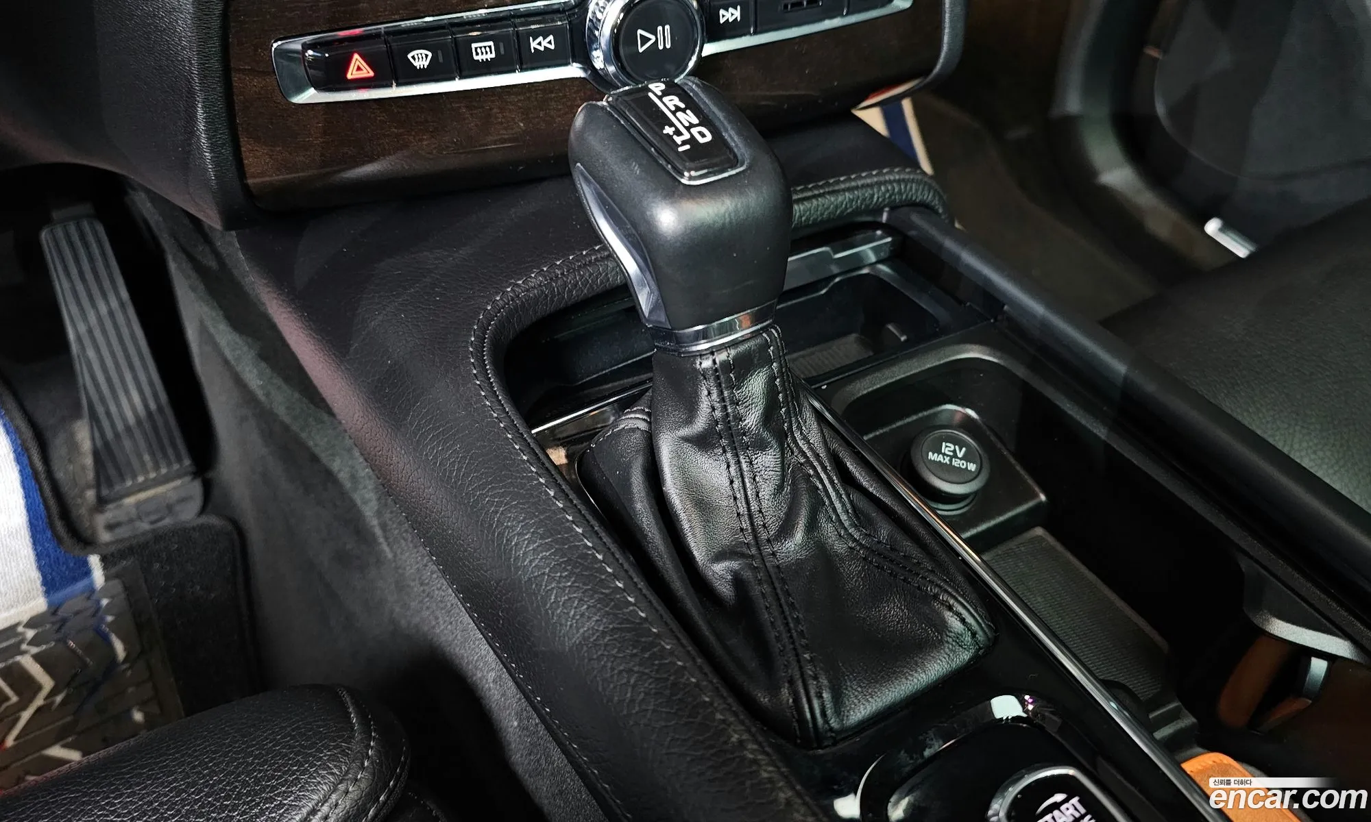 Volvo XC90 2018 — 12