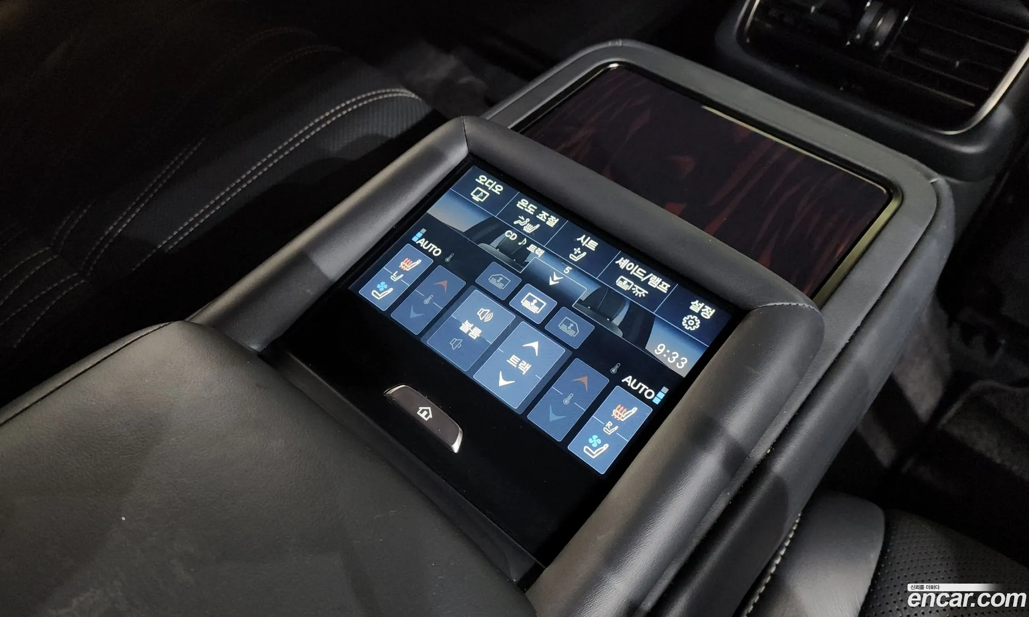 Lexus LS500 2022 JTHG5LGF1N5010105 — 9