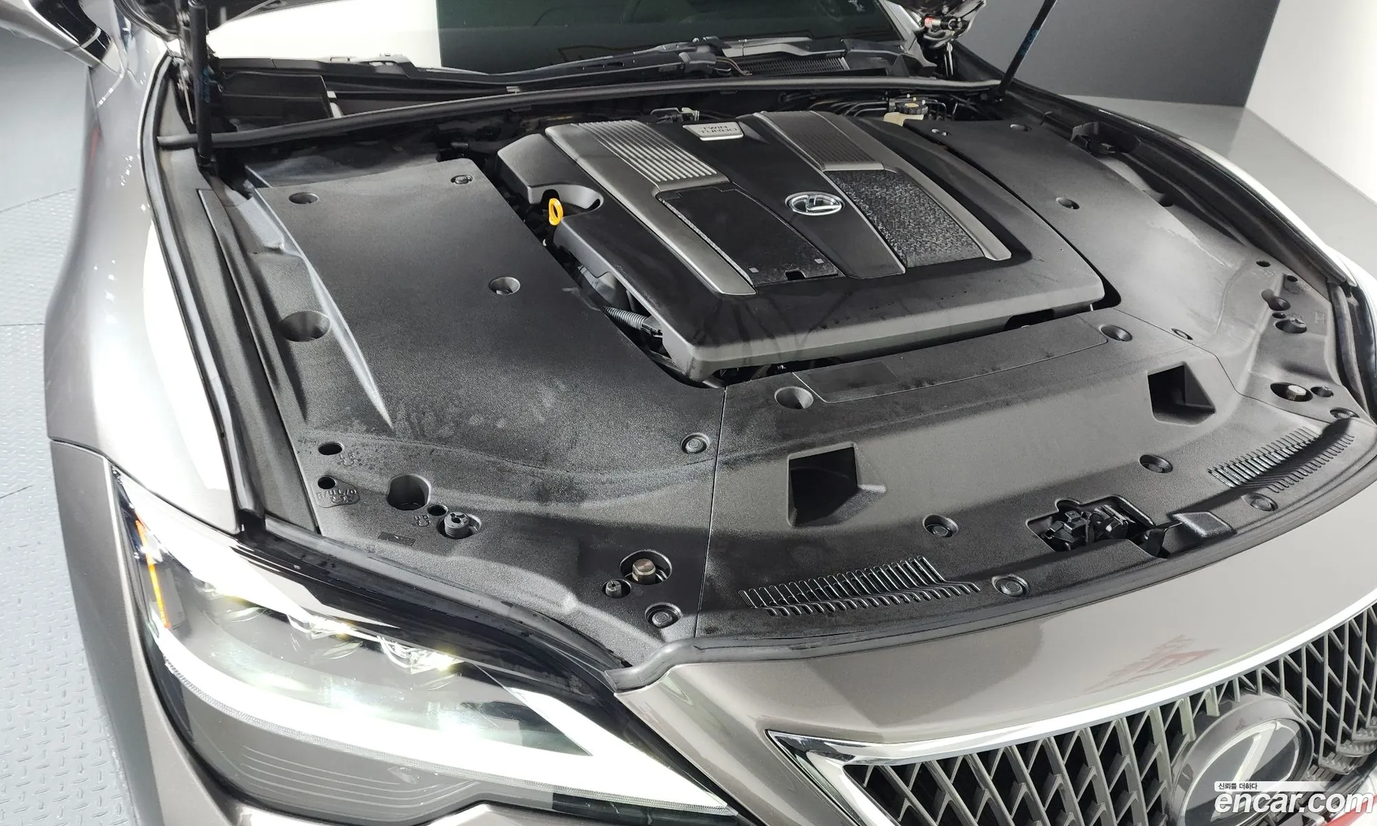 Lexus LS500 2022 JTHG5LGF1N5010105 — 11