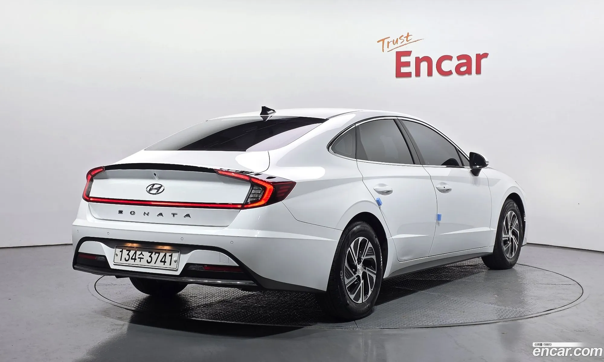 Hyundai Sonata Hybrid 2021 — 17
