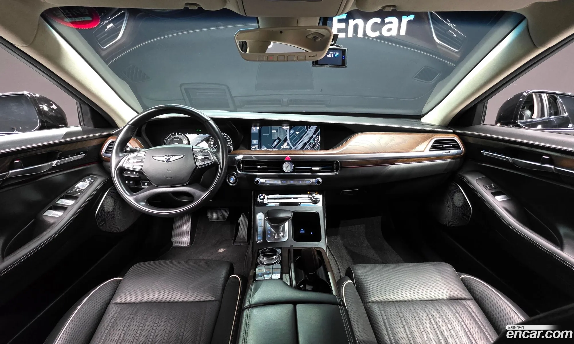 Genesis G90 2020 — 2