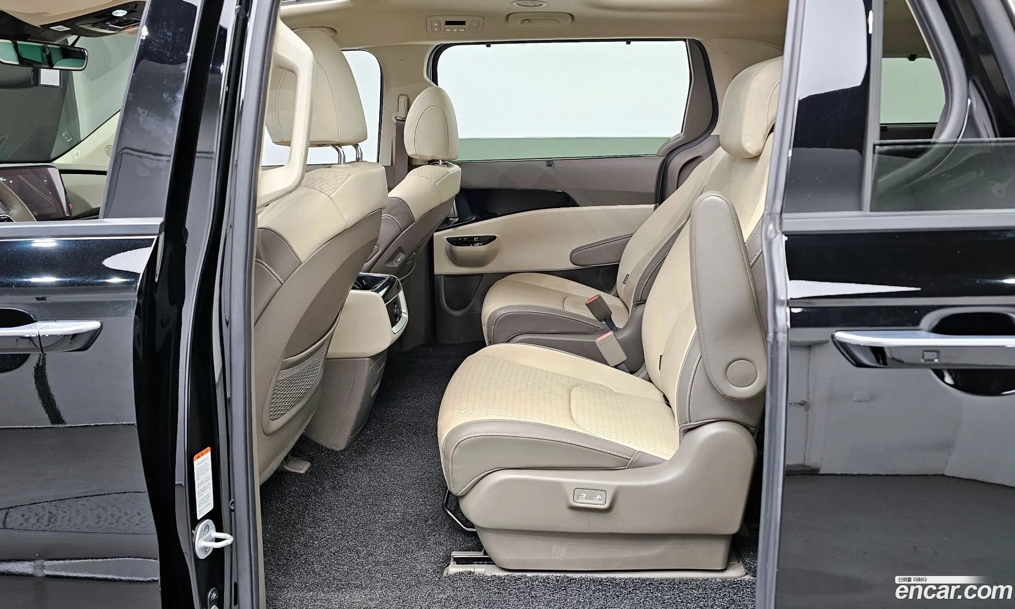 Kia Carnival 2022 — 10