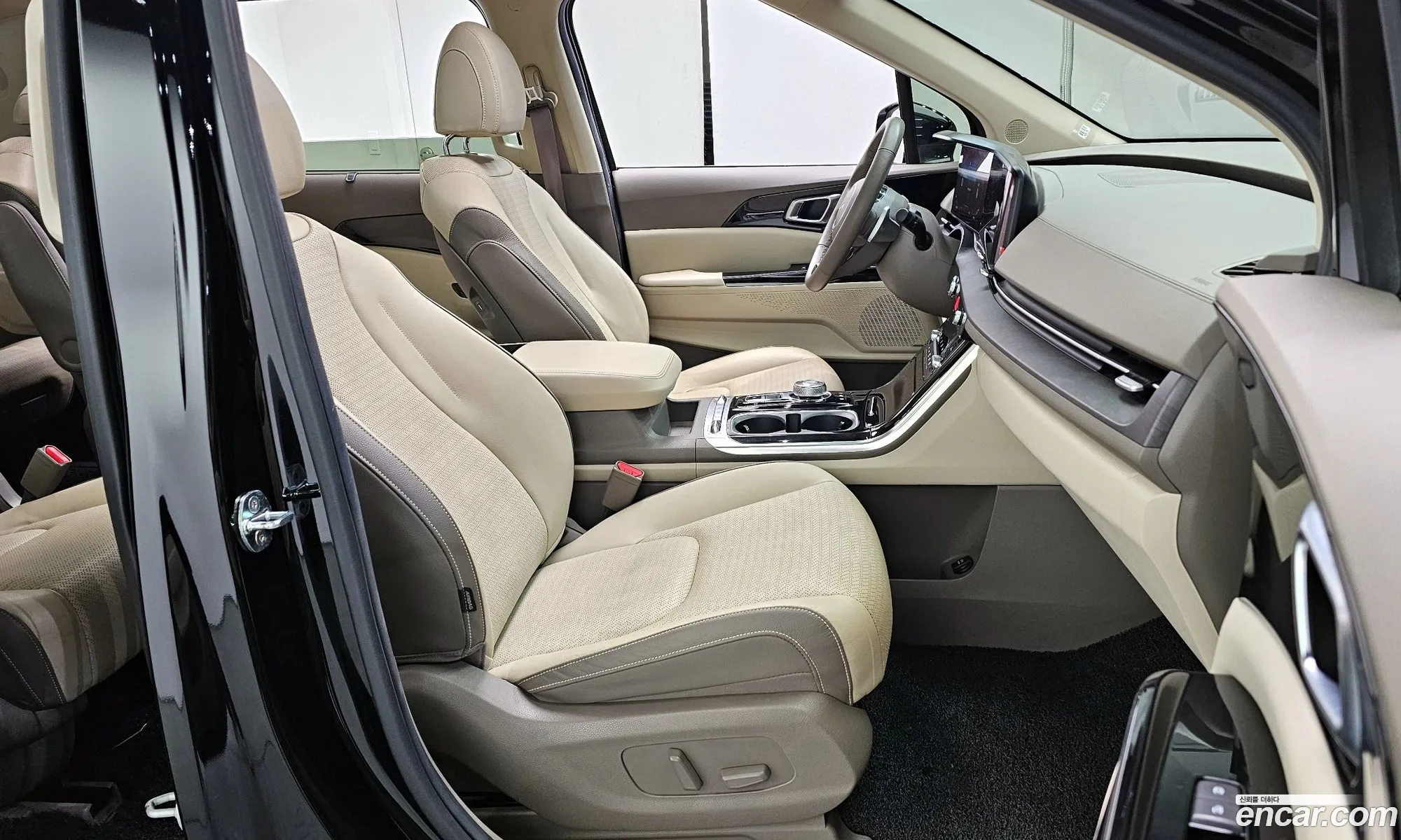 Kia Carnival 2022 — 5