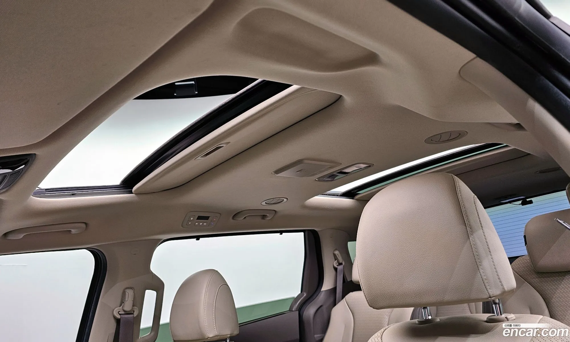 Kia Carnival 2022 — 8