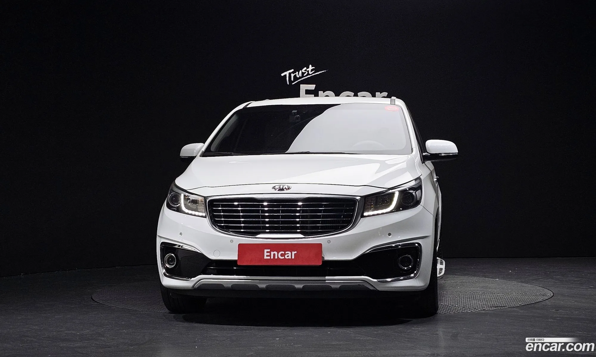 Kia Carnival 2015 — 2