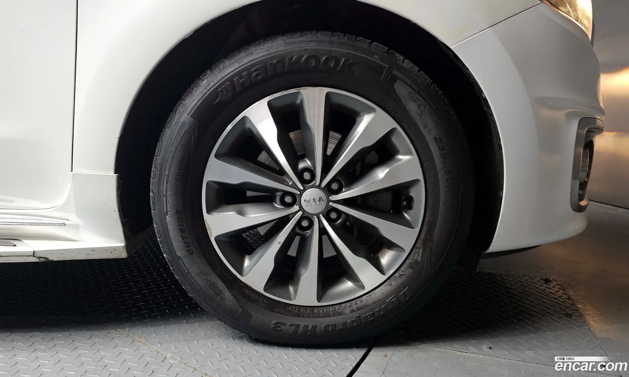 Kia Carnival 2015 — 11