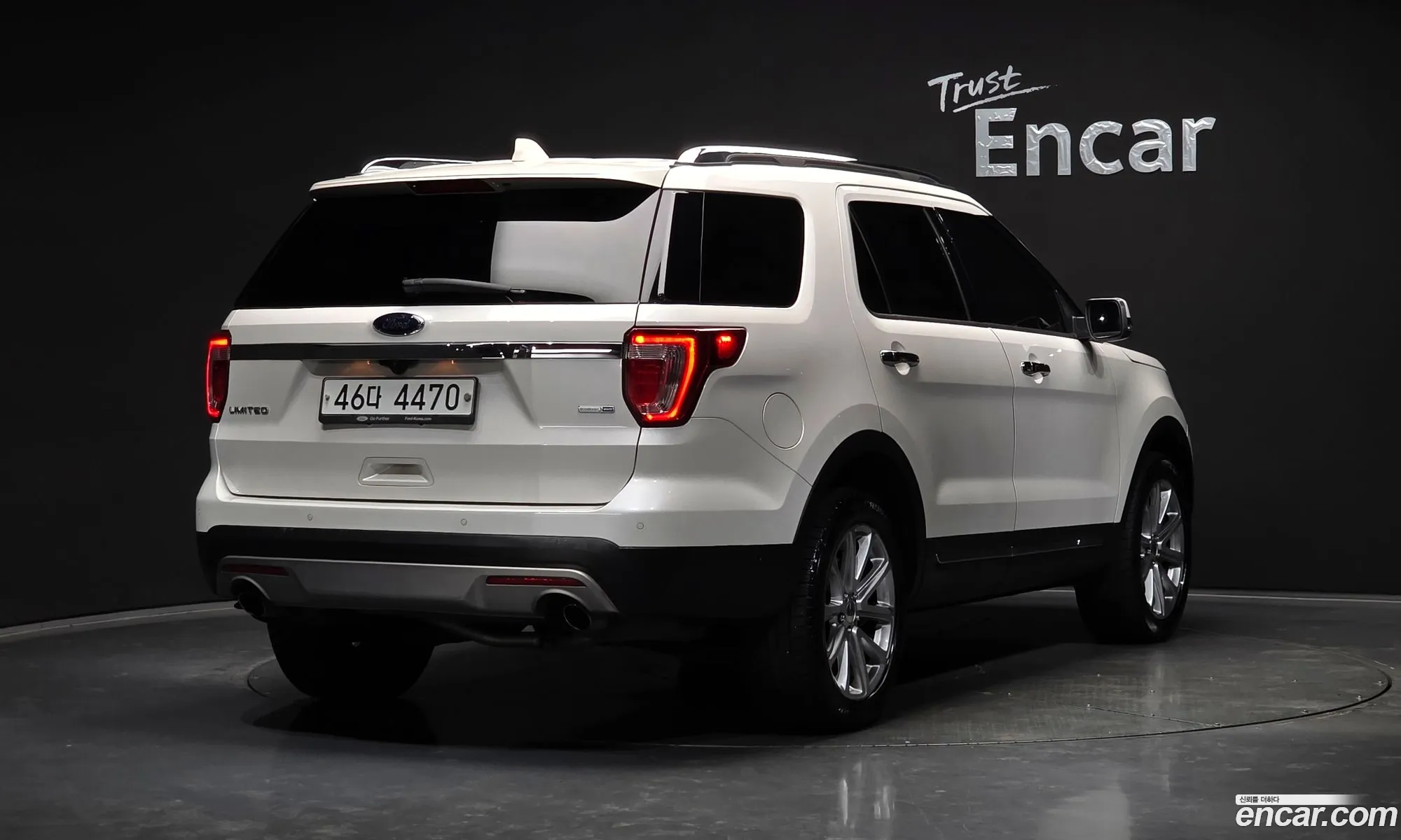 Ford Explorer 2017 1FM5K8FH2HGB36334 — 4