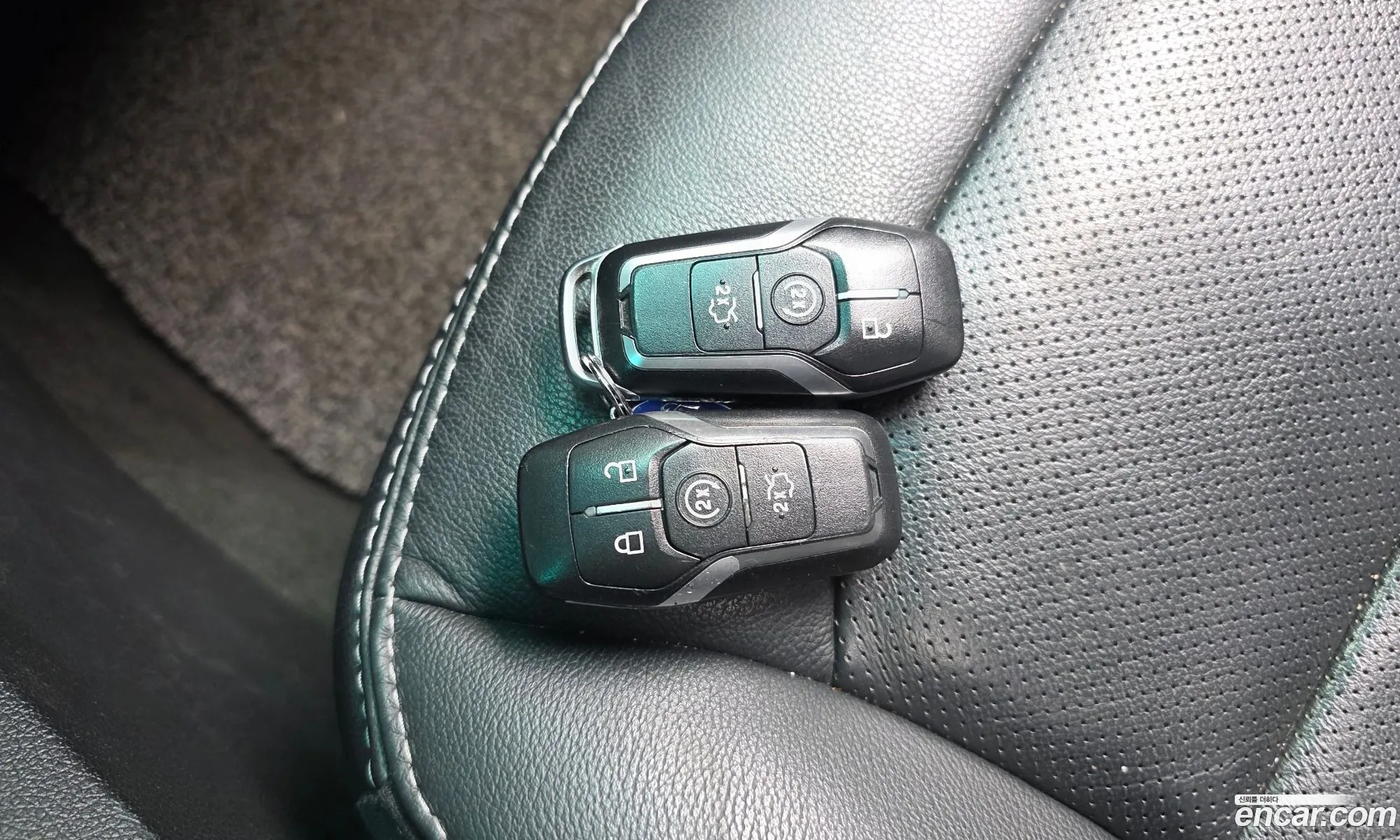 Ford Explorer 2017 1FM5K8FH2HGB36334 — 3