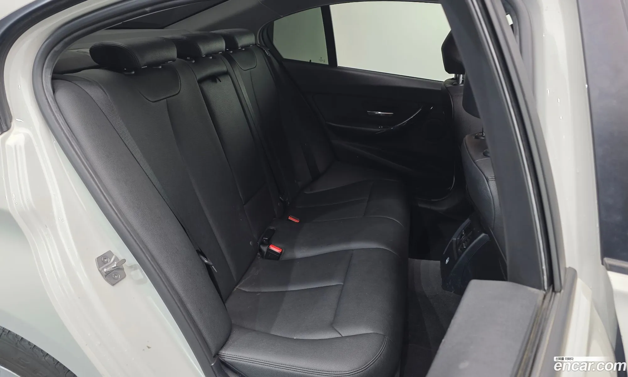 BMW 3 Series 2015 WBA8C5100GK635673 — 3