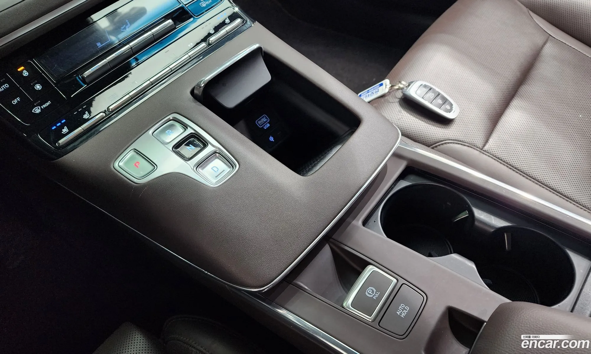 Hyundai Grandeur IG Hybrid 2021 — 16
