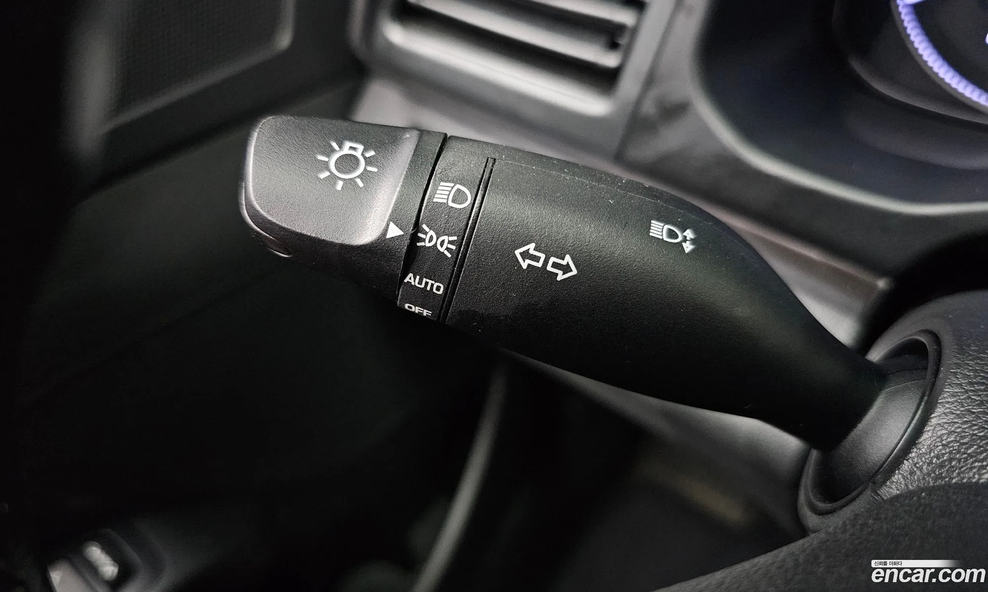 Hyundai Elantra AD 2019 — 18