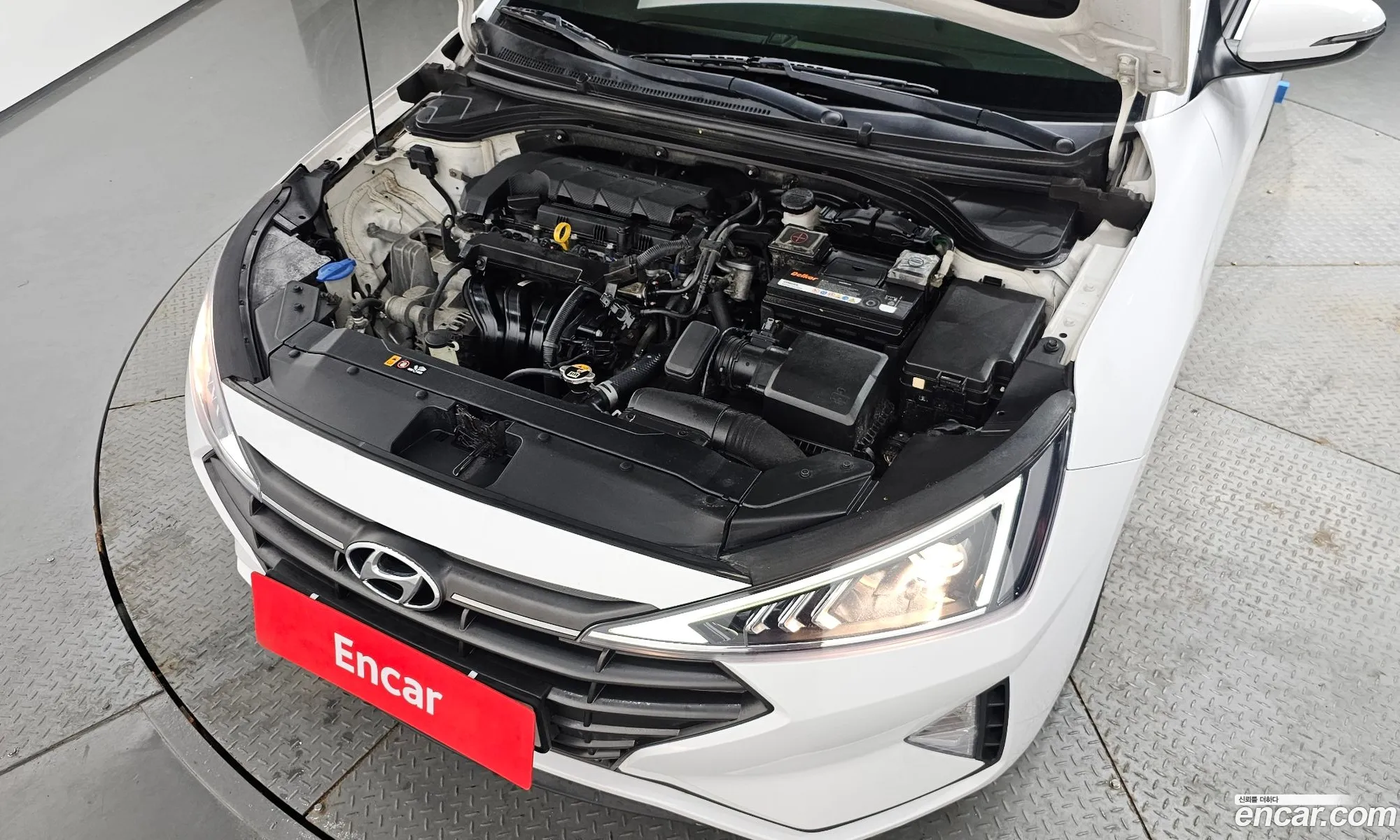 Hyundai Elantra AD 2019 — 12