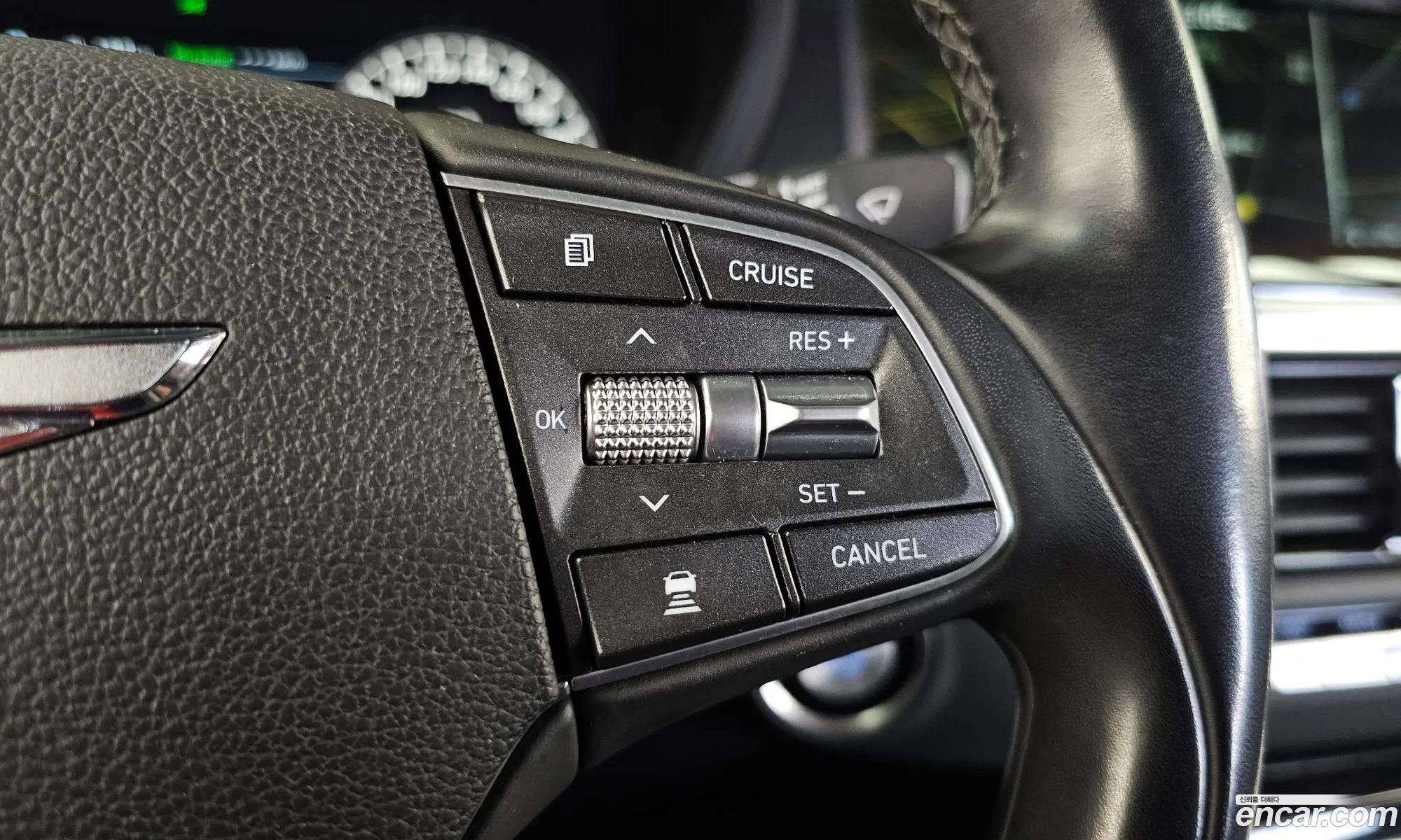 Genesis EQ900 2016 — 2