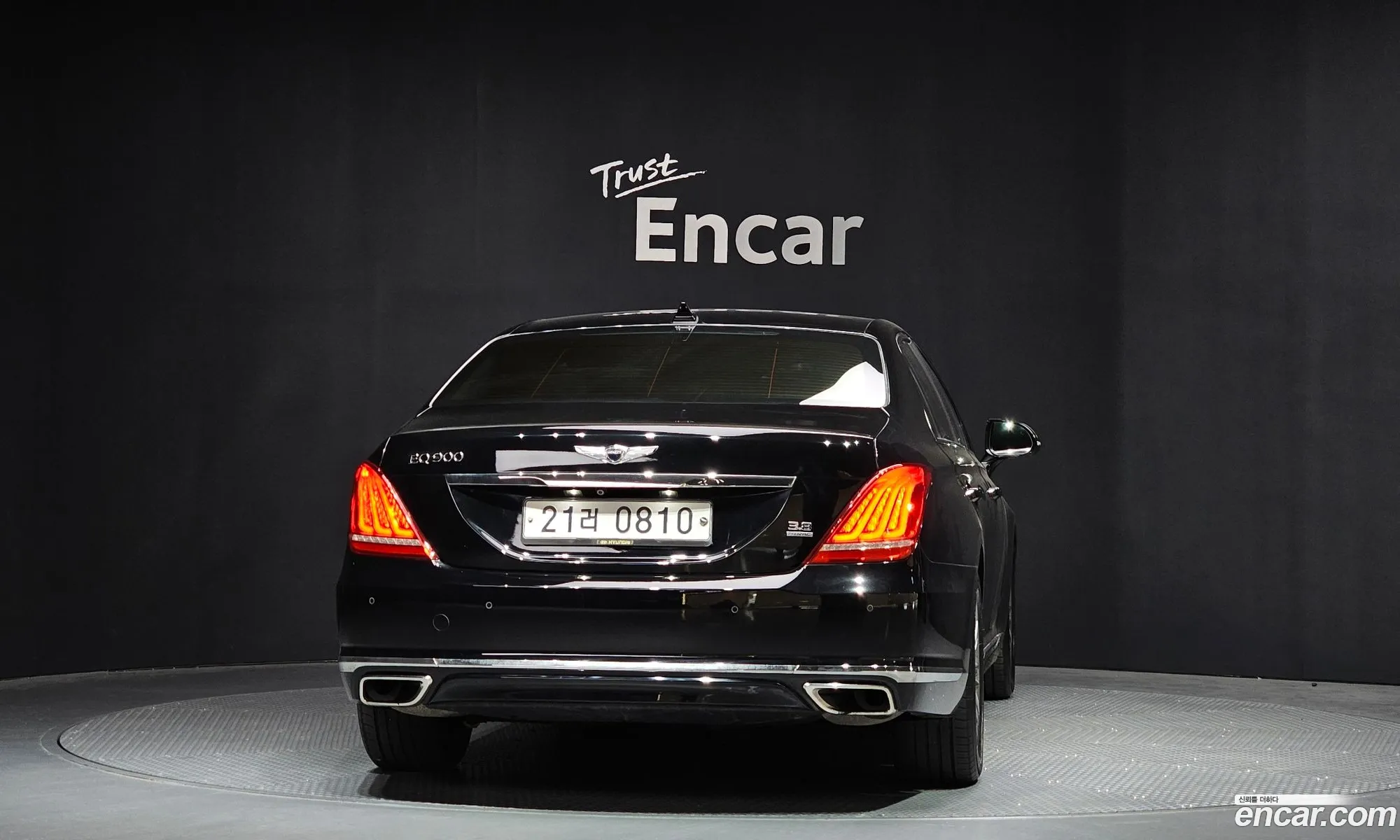 Genesis EQ900 2016 — 12