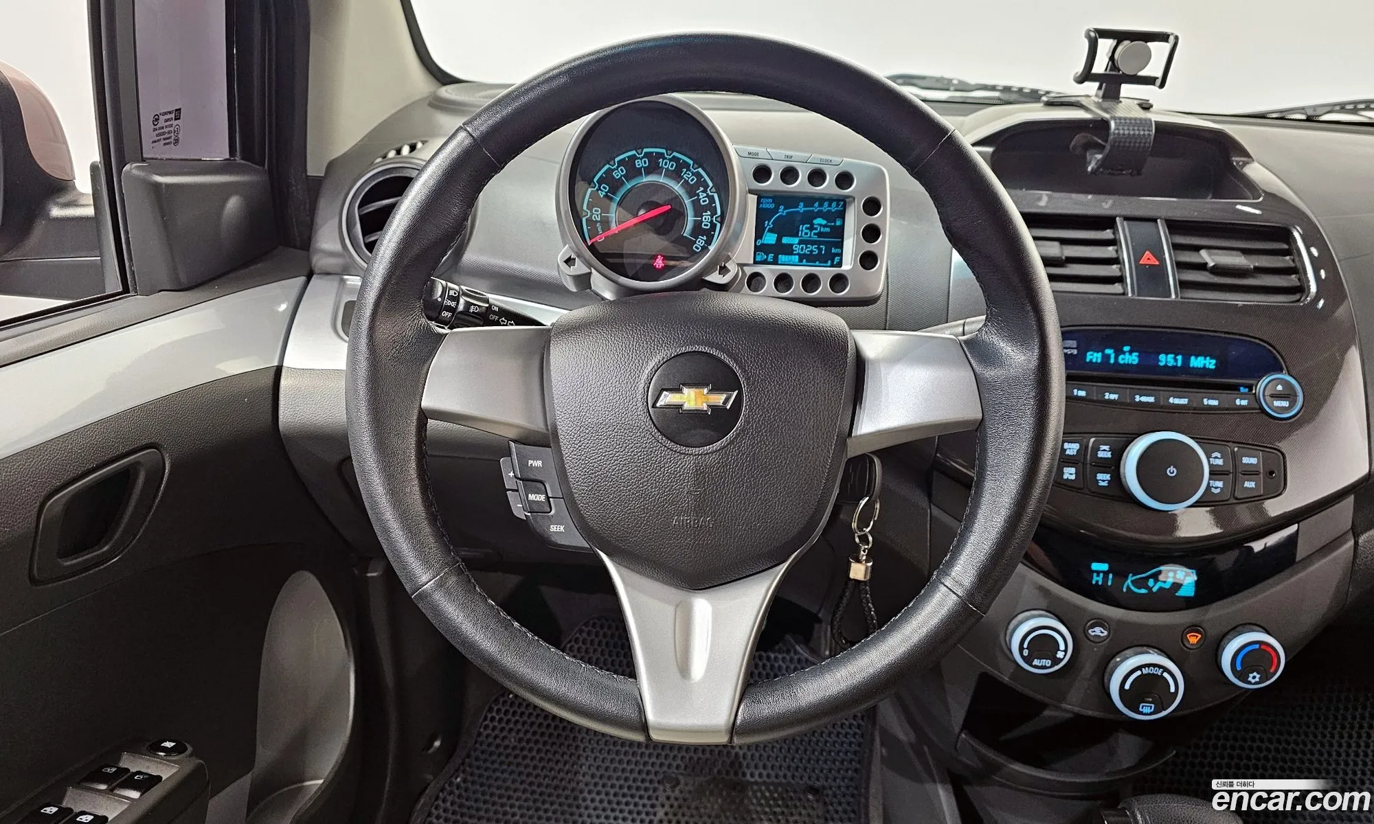 Chevrolet (GM Daewoo) Spark 2011 — 16