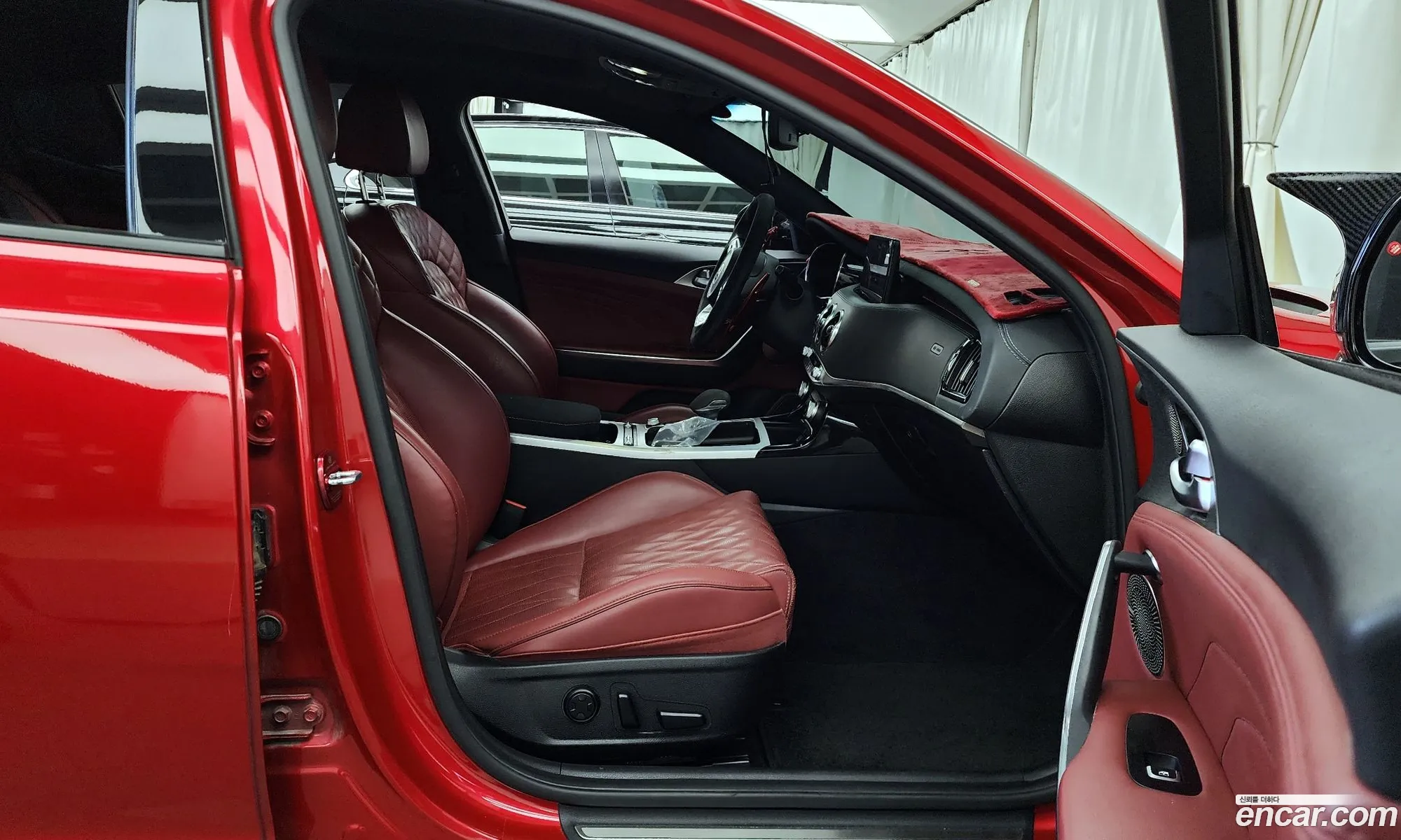 Kia Stinger Meister 2020 — 8