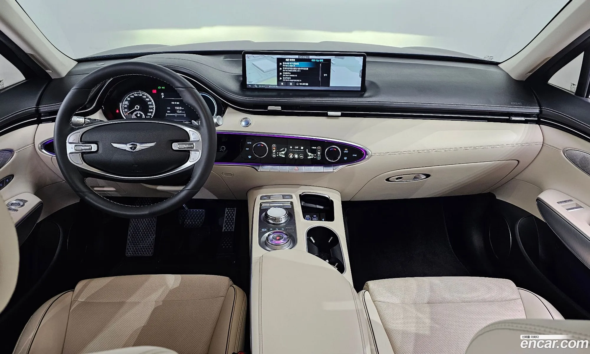 Genesis GV70 2021 — 11