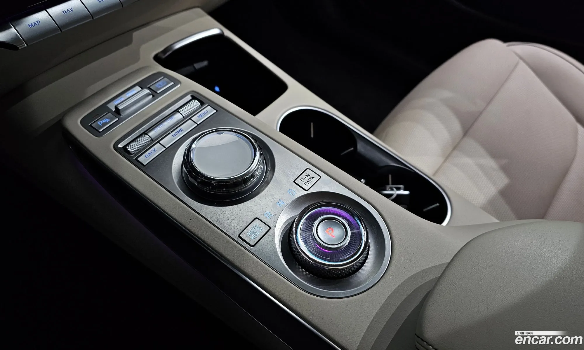 Genesis GV70 2021 — 12