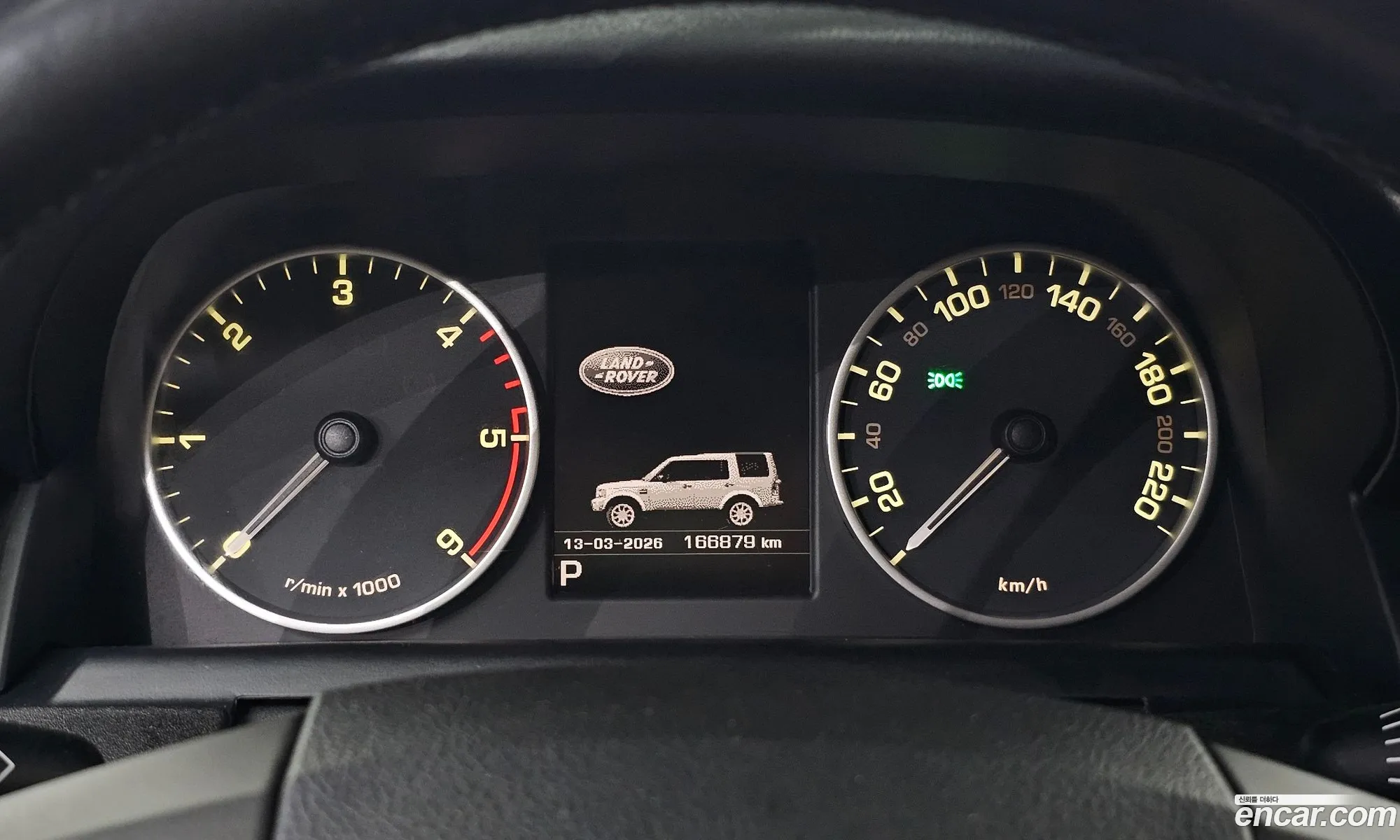 Land Rover Discovery 4 2016 SALLAAAG6GA810158 — 2