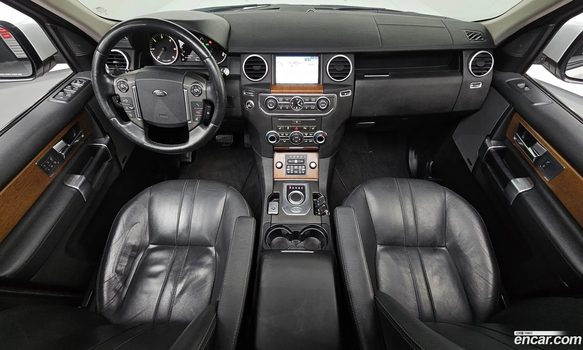 Land Rover Discovery 4 2016 SALLAAAG6GA810158 — 17