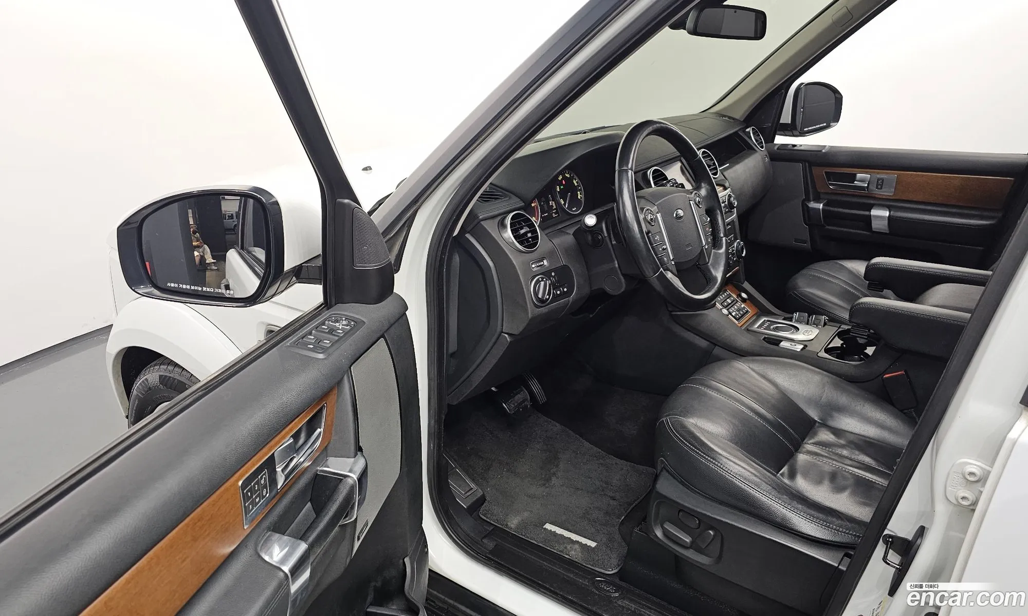 Land Rover Discovery 4 2016 SALLAAAG6GA810158 — 13
