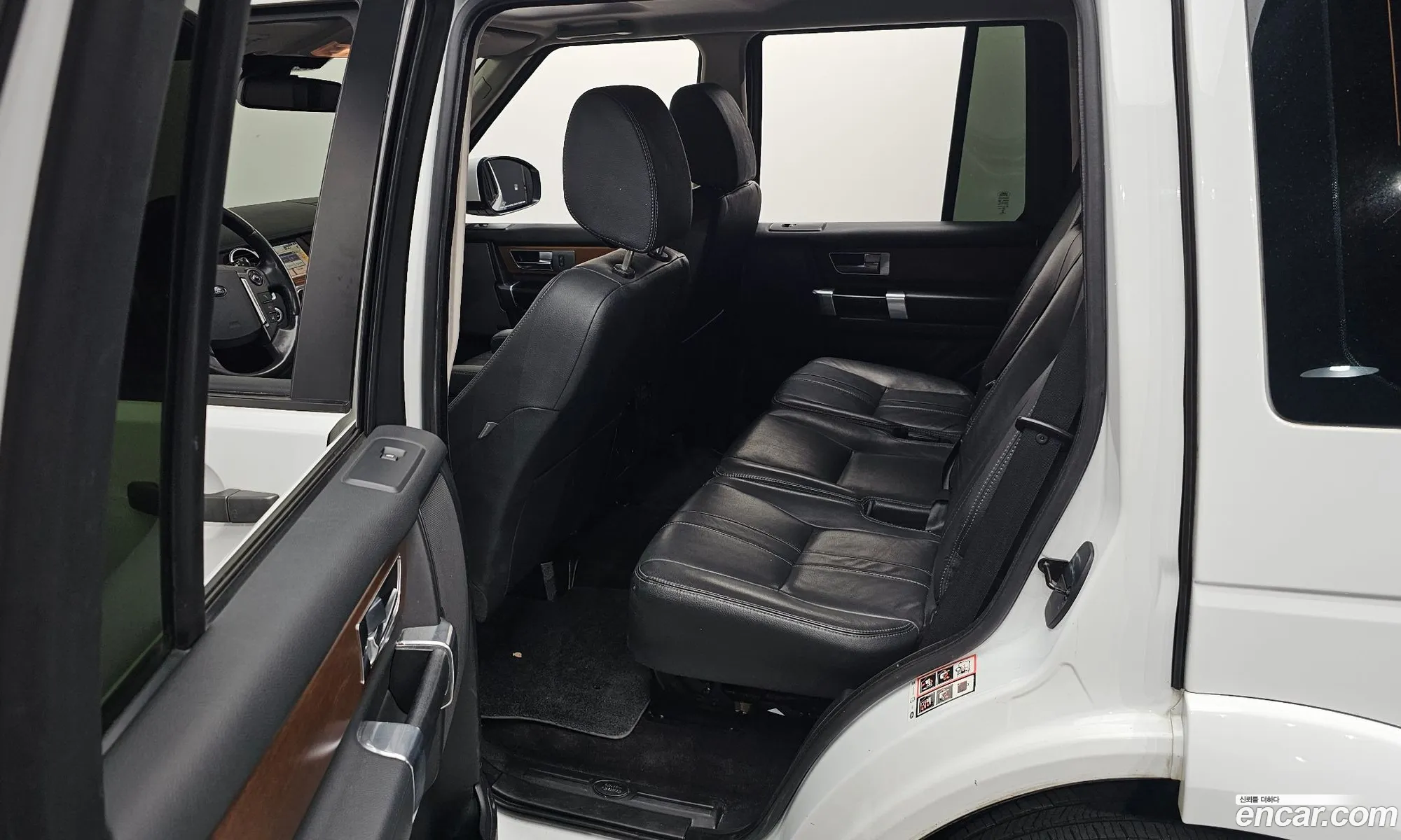 Land Rover Discovery 4 2016 SALLAAAG6GA810158 — 19