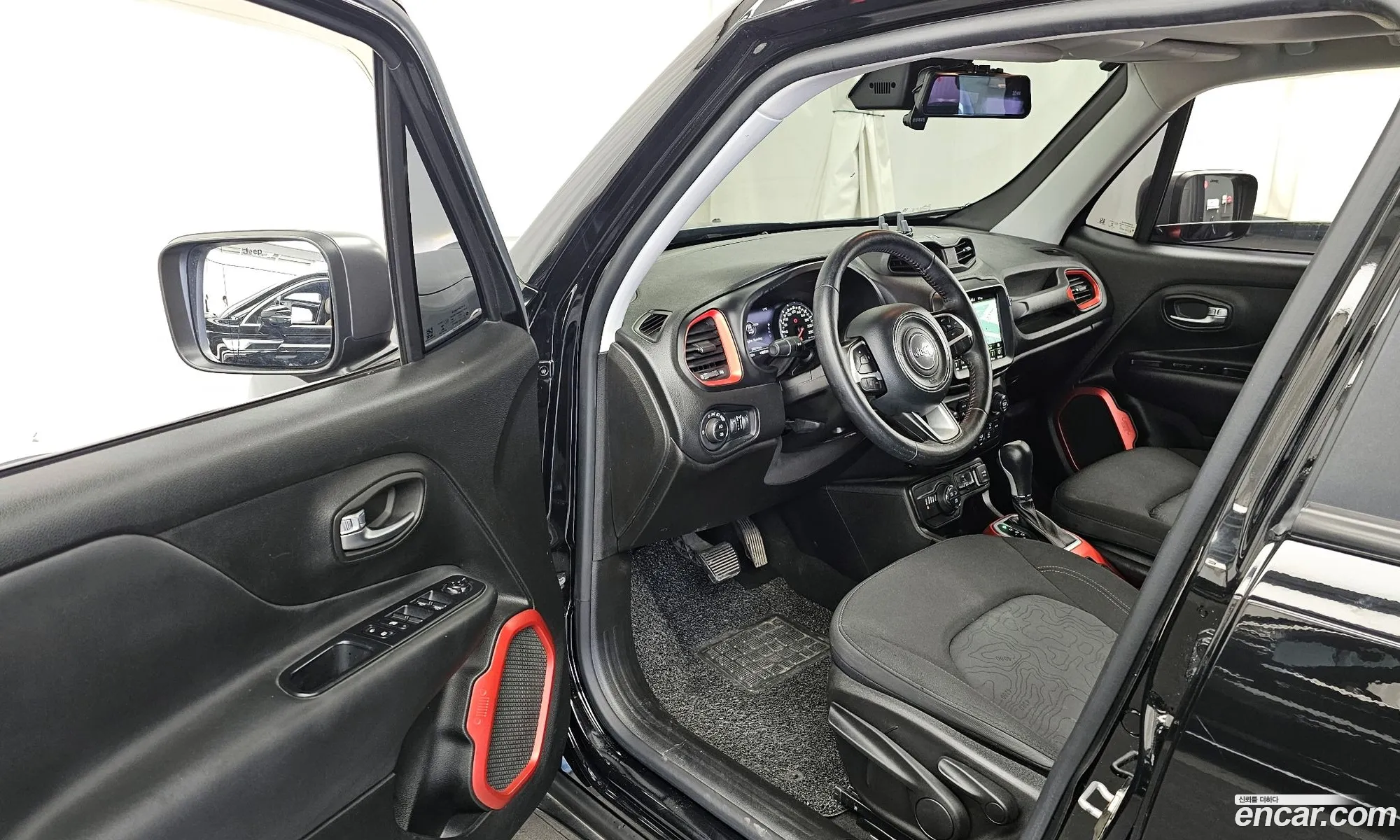 Jeep Renegade 2018 1C4BU0000JPH00140 — 9