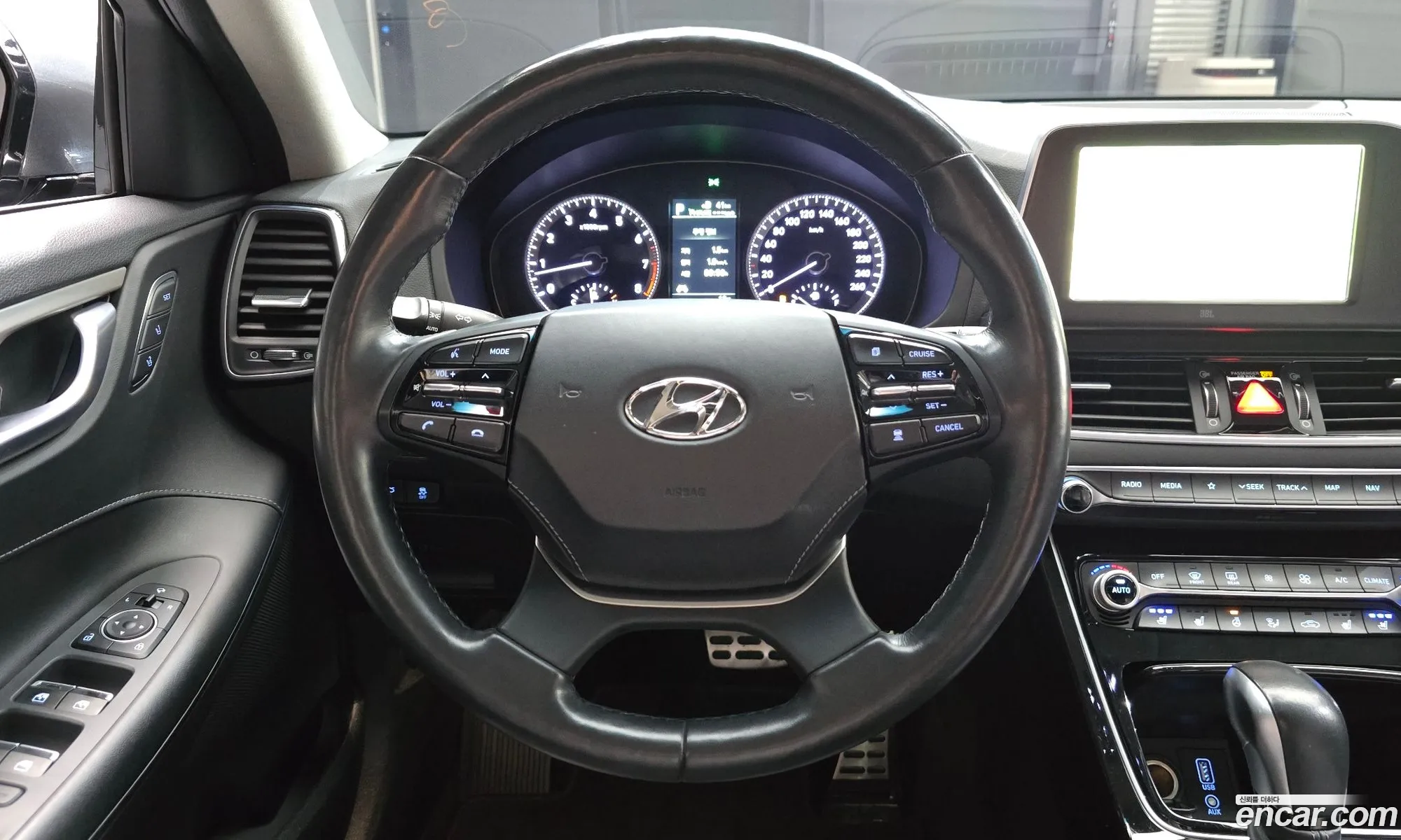 Hyundai Grandeur IG 2017 — 10