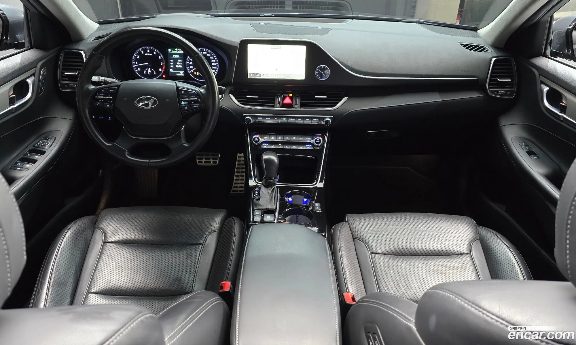 Hyundai Grandeur IG 2017 — 17