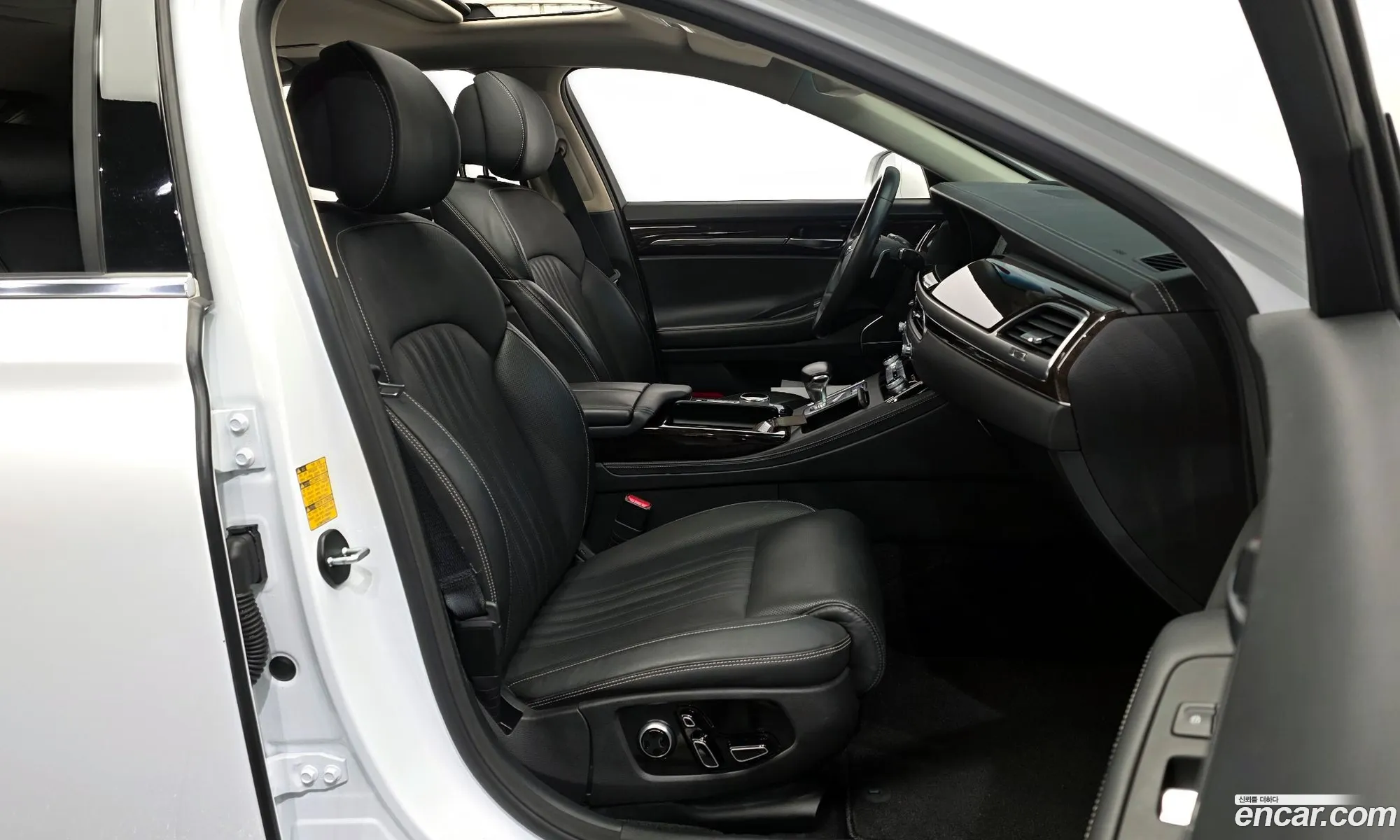 Genesis G90 2020 — 10
