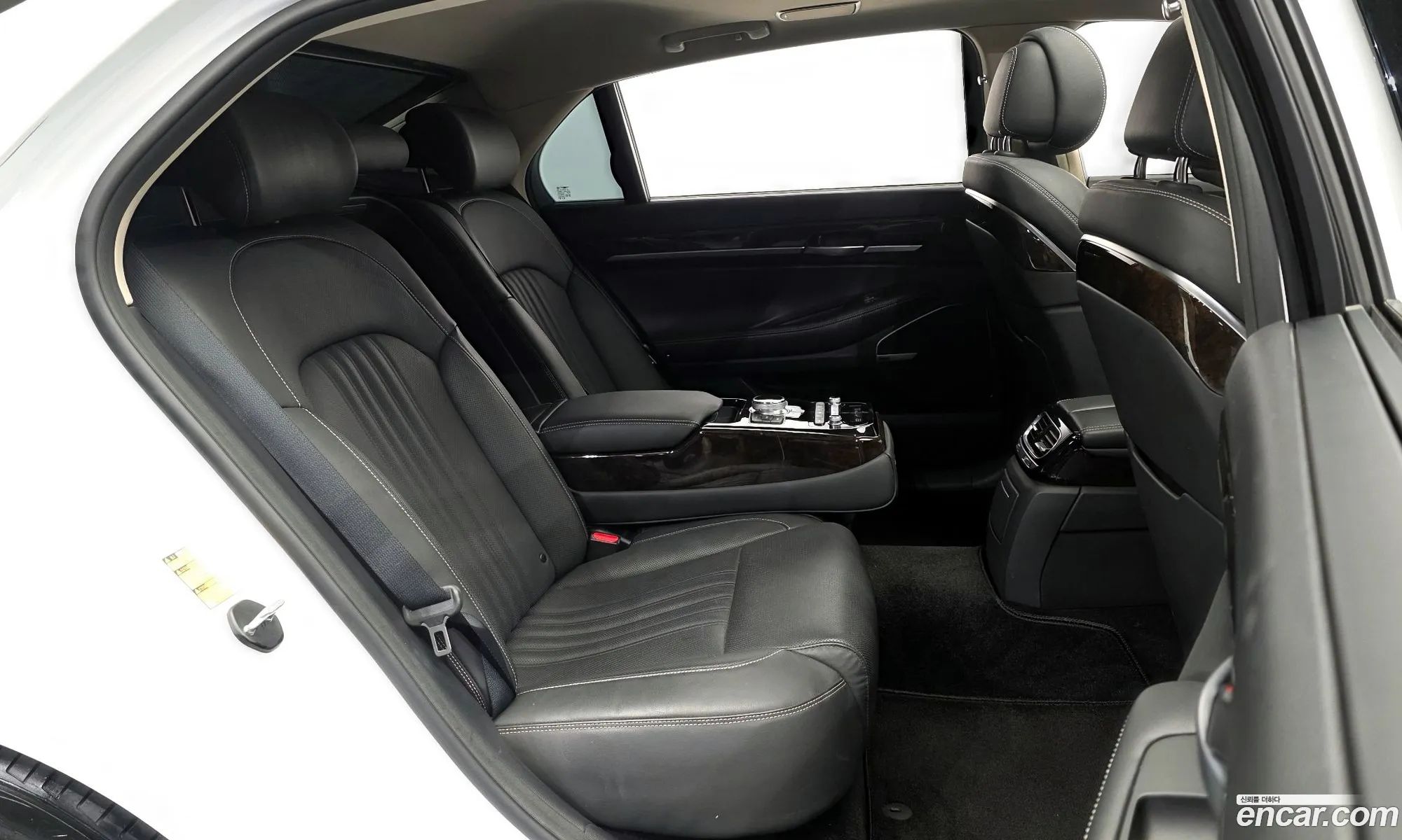 Genesis G90 2020 — 11