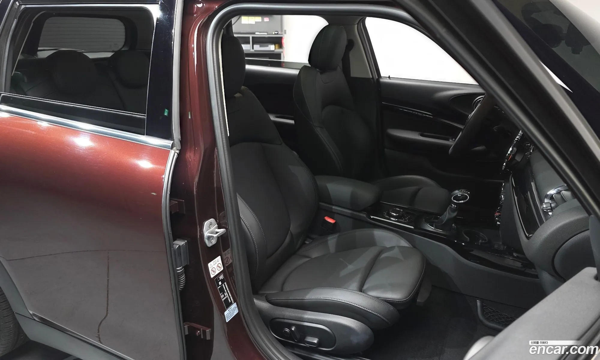 Mini Cooper Clubman 2018 WMWLN5100K2H75092 — 17