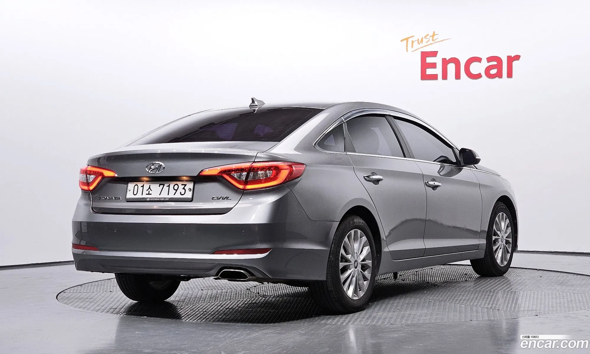 Hyundai LF Sonata 2017 — 17
