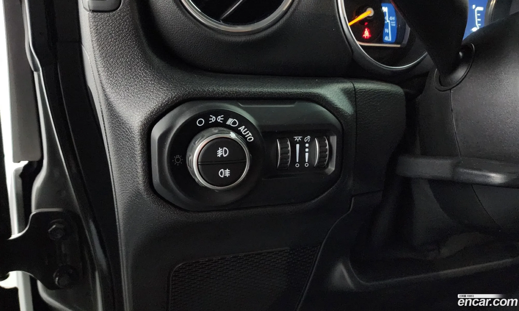 Jeep Wrangler 2020 — 4