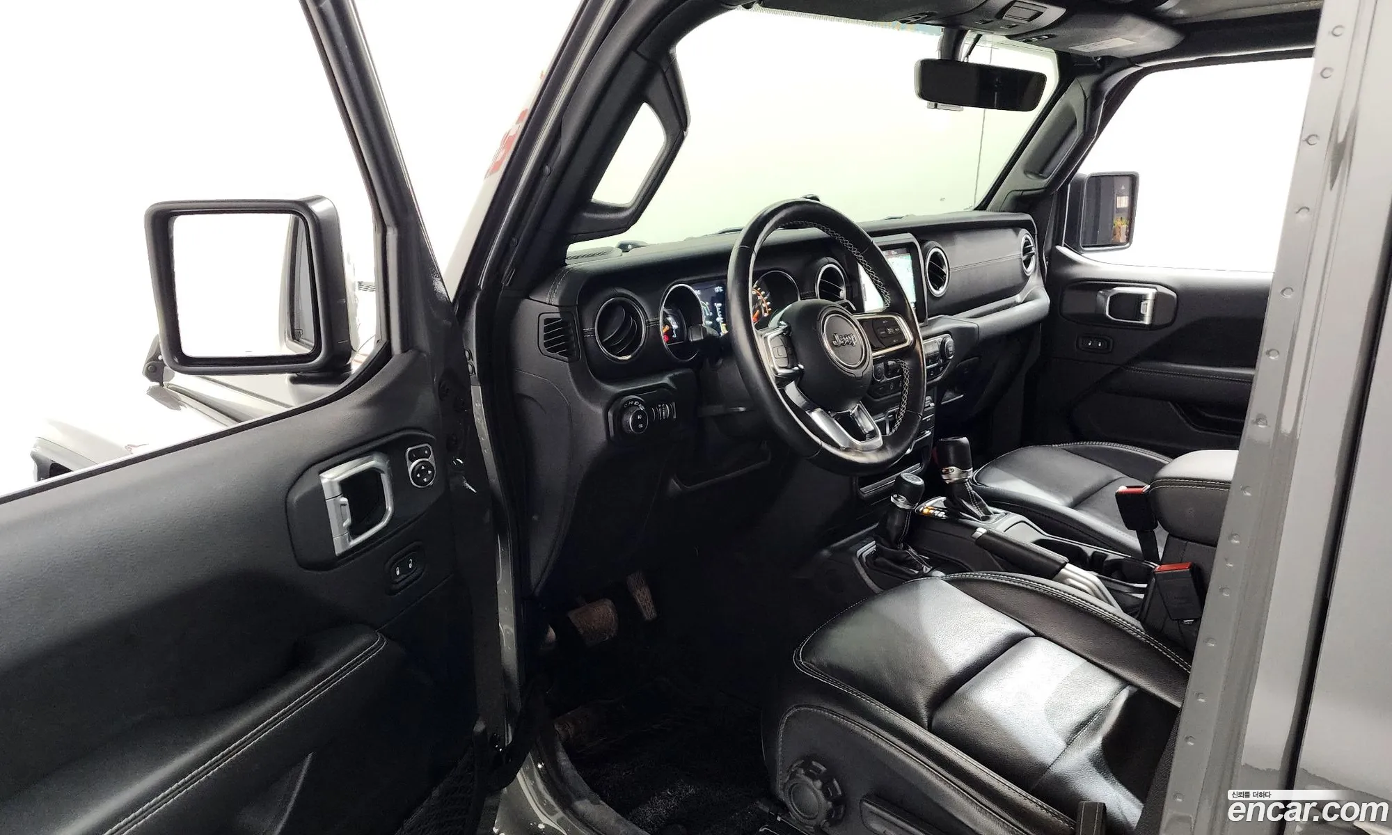 Jeep Wrangler 2020 — 12
