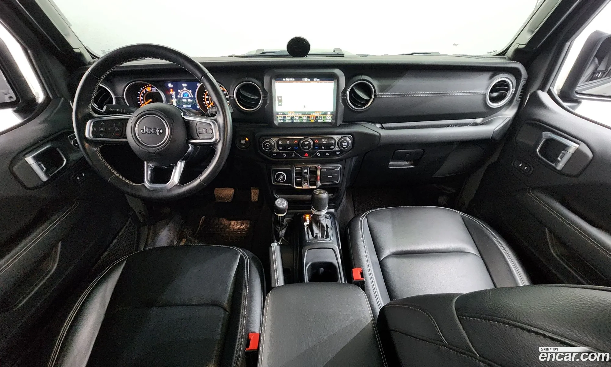 Jeep Wrangler 2020 — 11