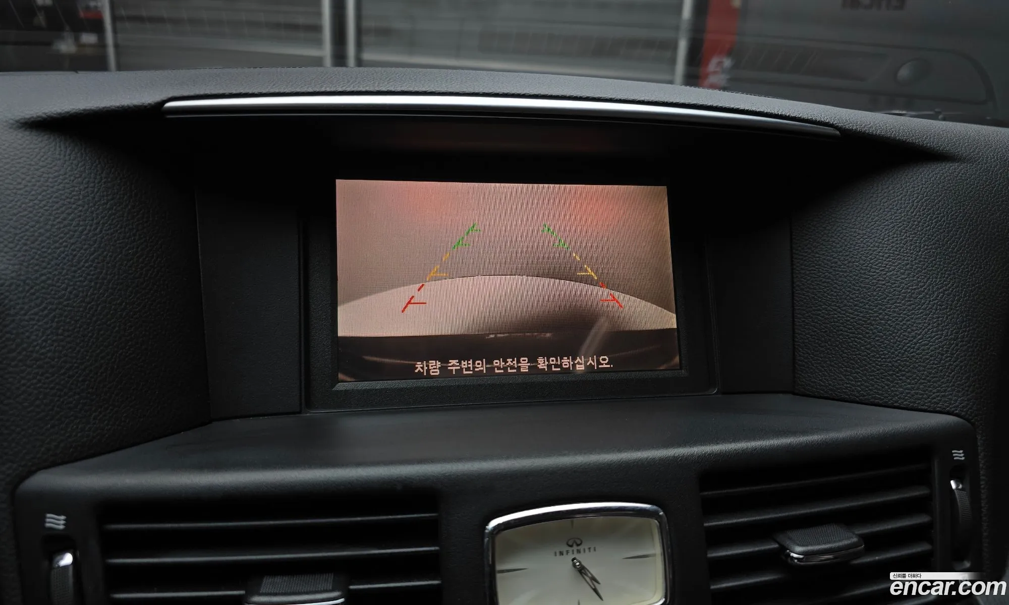 Infiniti M37