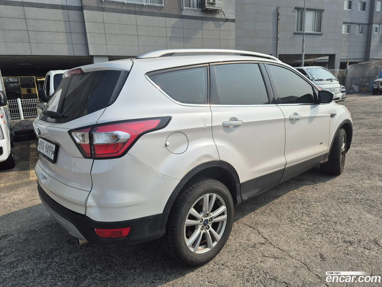 Ford Kuga 2017 — 7
