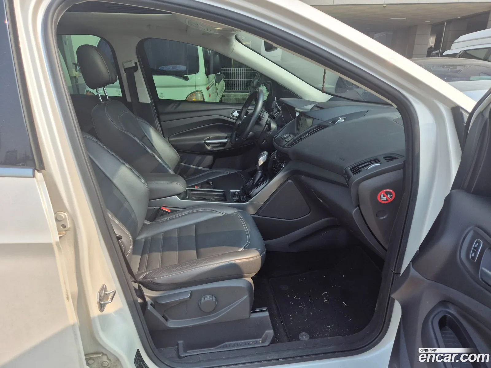Ford Kuga 2017 — 3