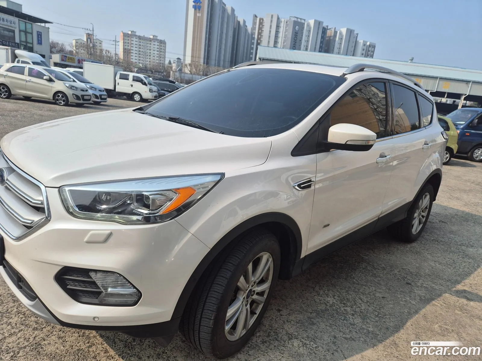 Ford Kuga 2017 — 15