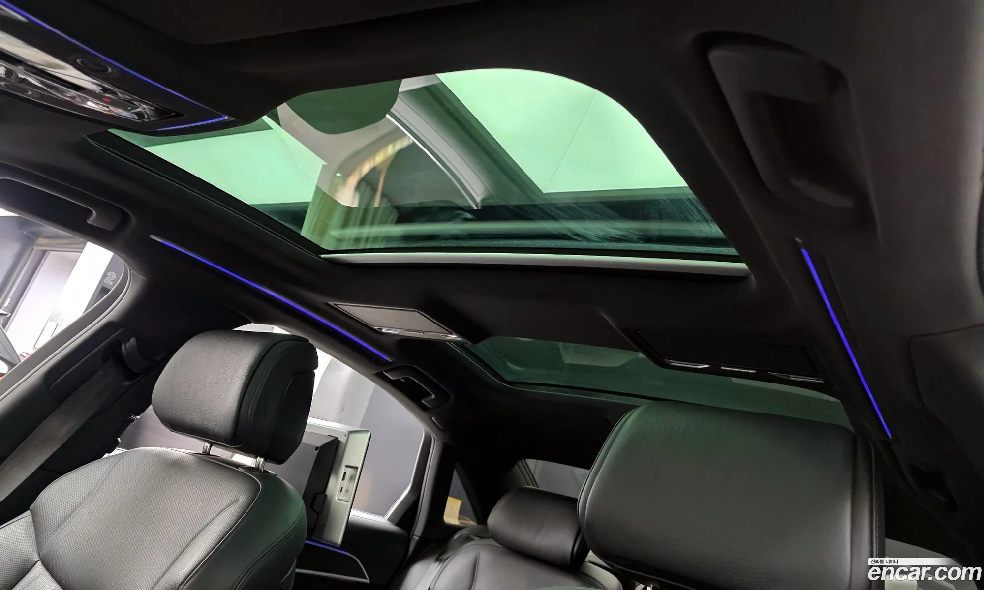 Audi A8 2023 — 12