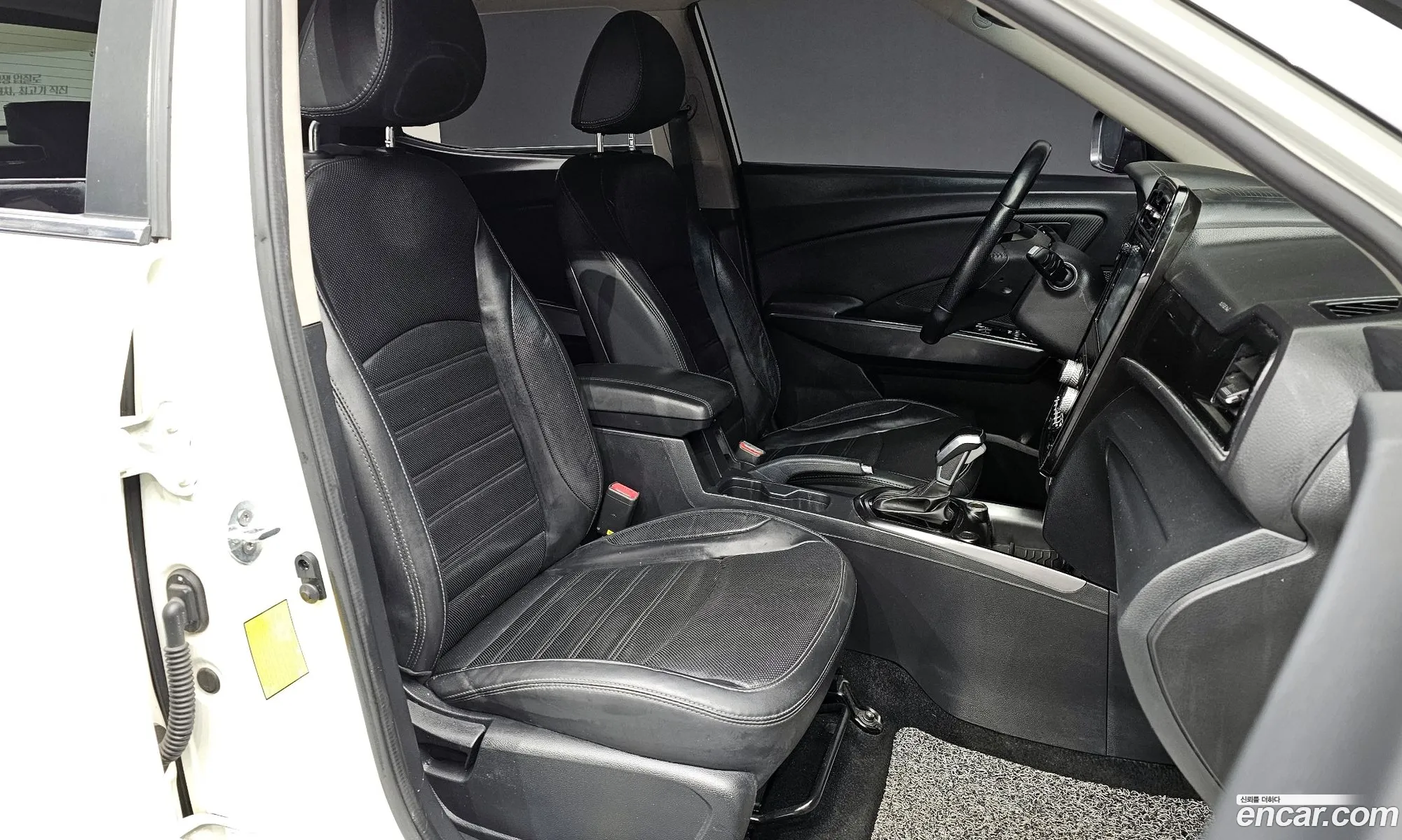 KG Mobility (SsangYong) Tivoli 2019 — 16