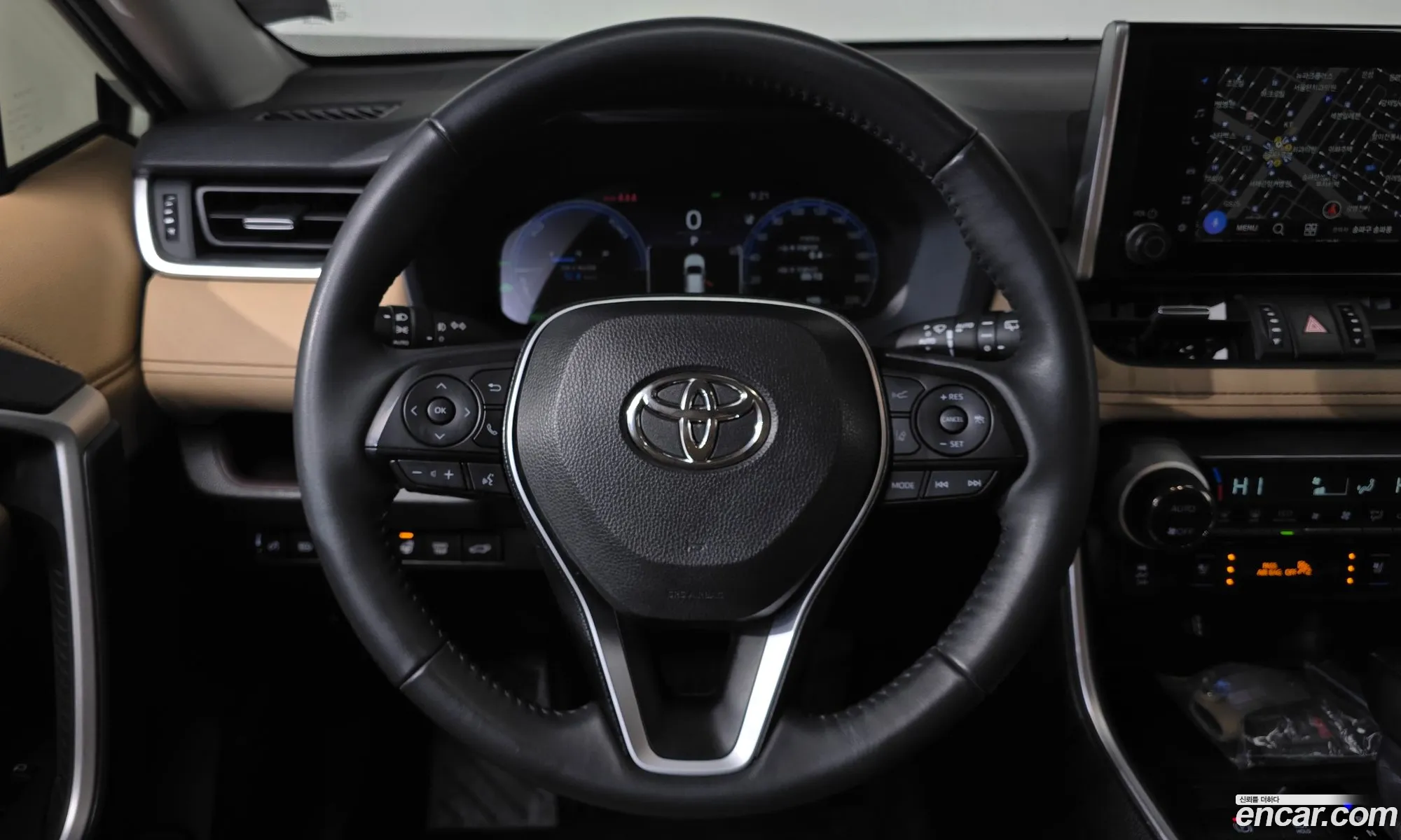 Toyota RAV4 2024 — 10
