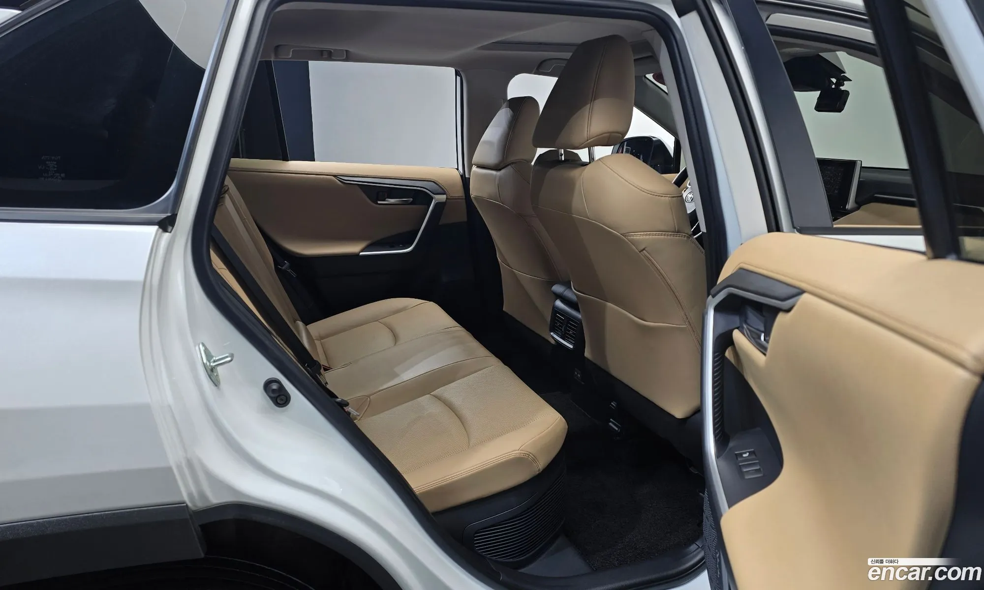 Toyota RAV4 2024 — 13