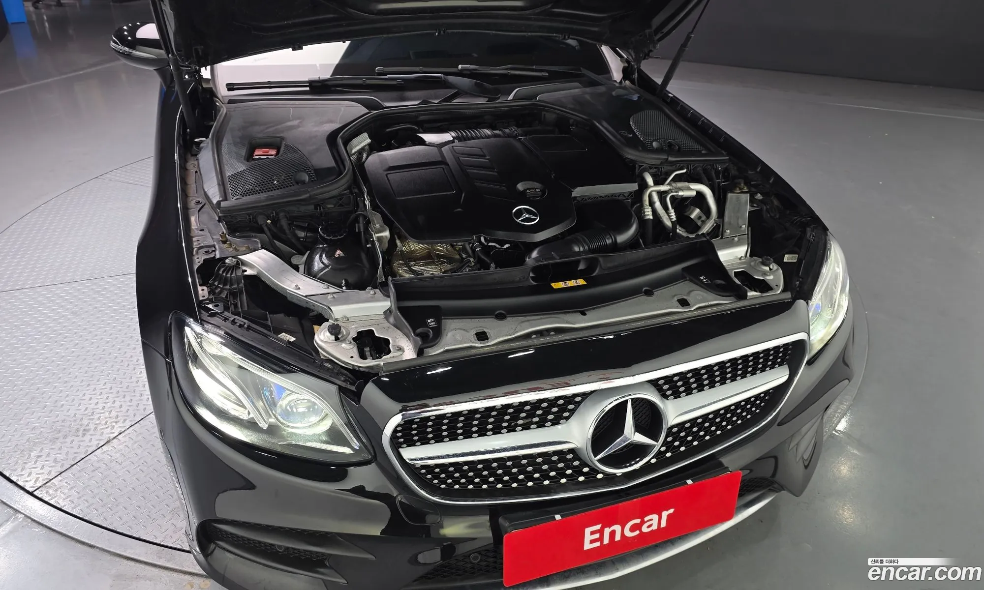 Mercedes-Benz E-Class W213 2019 WDD1J1EB8KF078016 — 19