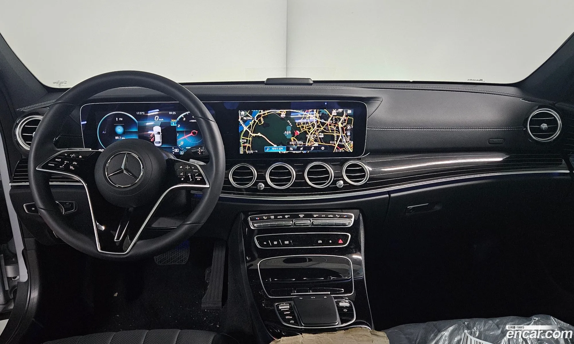 Mercedes-Benz E-Class W213 2023 — 8