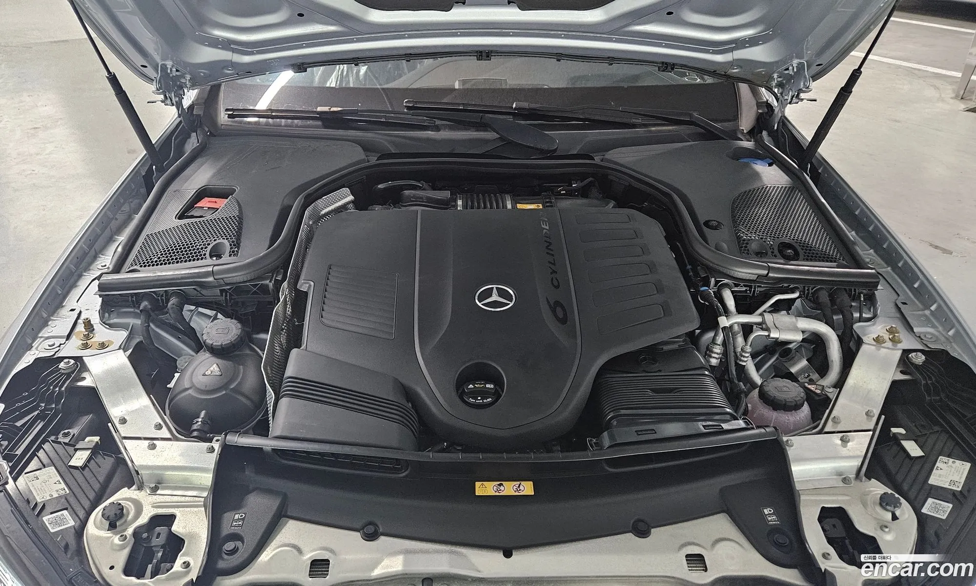 Mercedes-Benz E-Class W213 2023 — 13