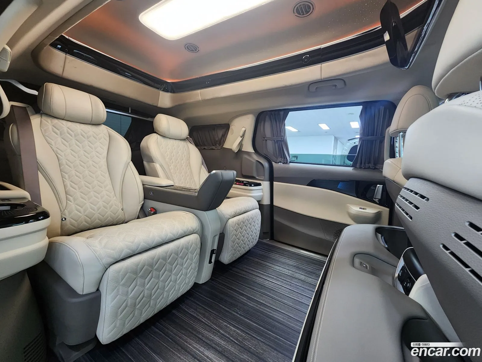 Kia Carnival 2024 — 16