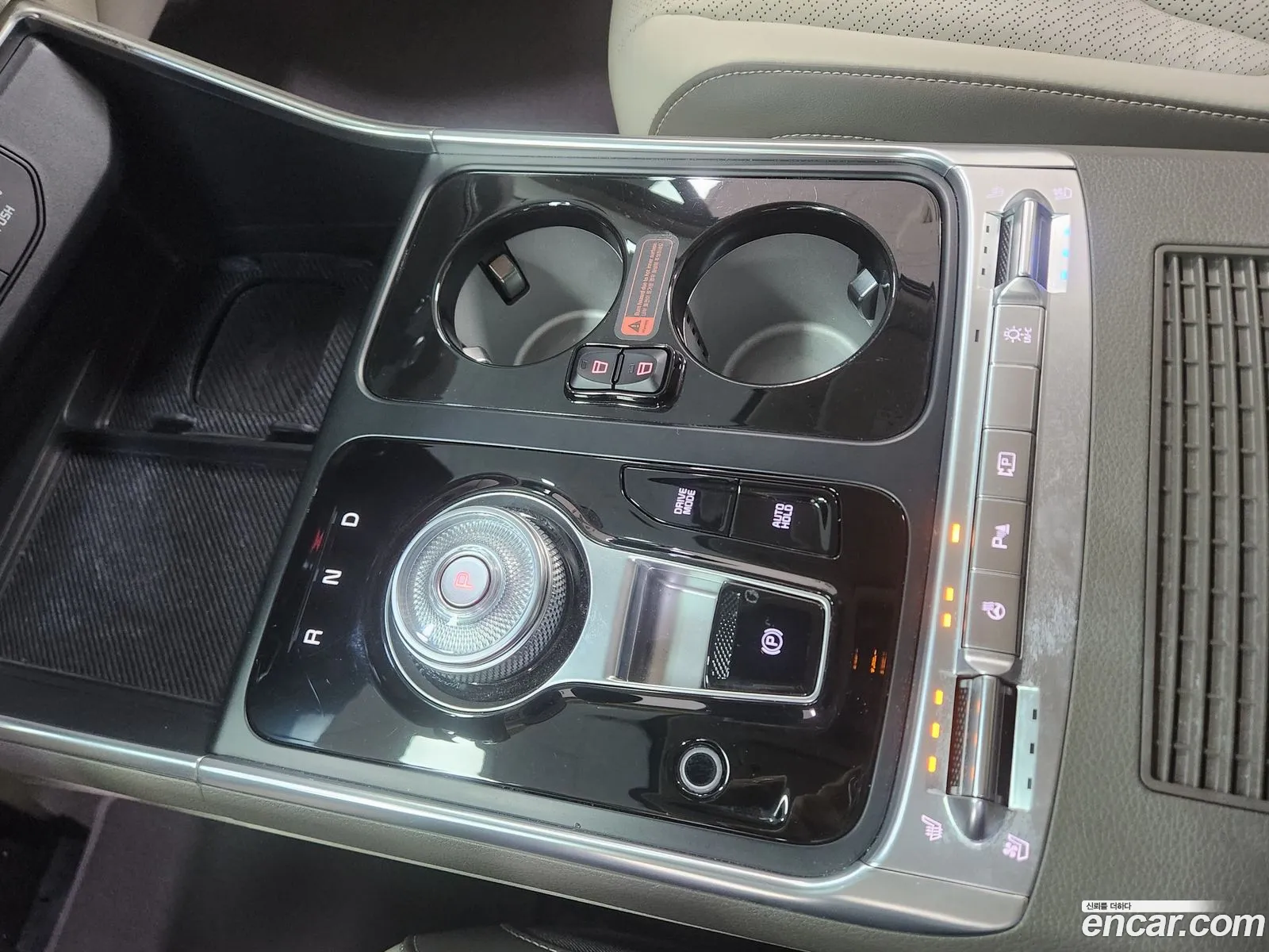 Kia Carnival 2024 — 2