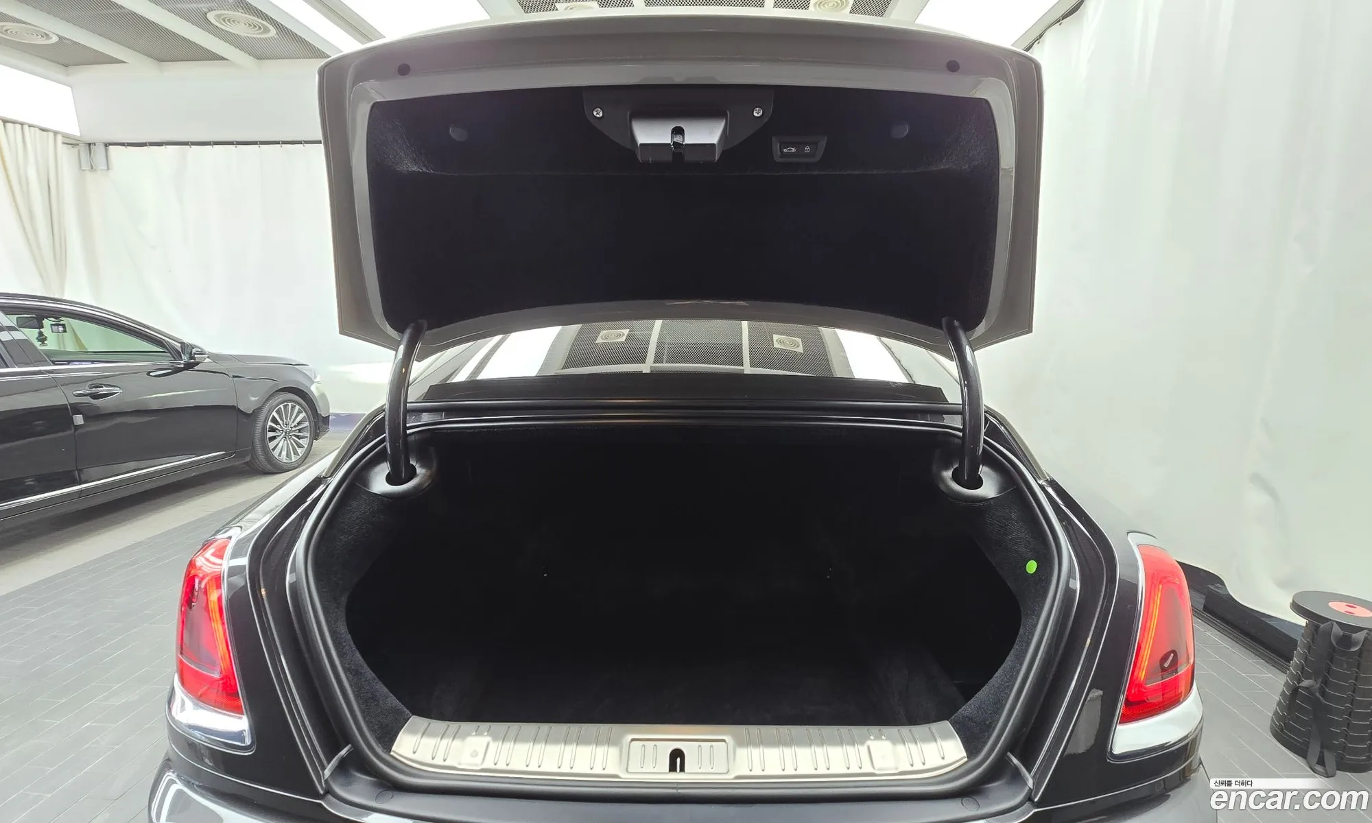 Rolls-Royce Wraith 2020 SCAXZ0107LU200106 — 11